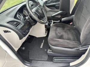 steam clean auto detailing